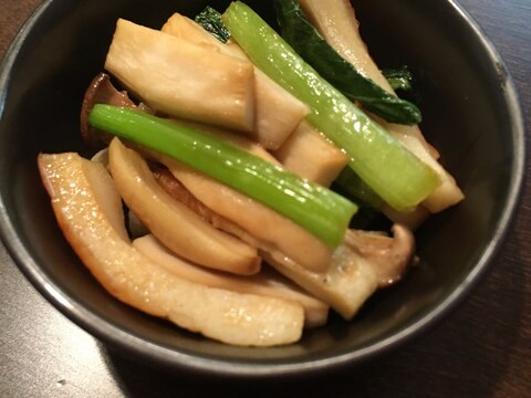 副菜に。エリンギ・小松菜・ちくわの炒め物
